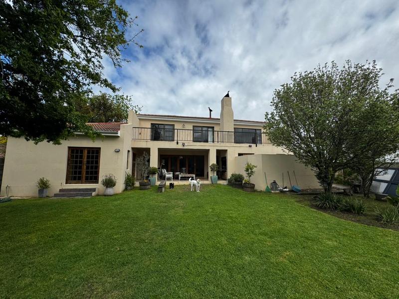 To Let 4 Bedroom Property for Rent in Vierlanden Western Cape